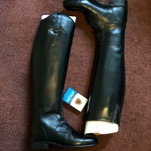 Ariat field boots NWT